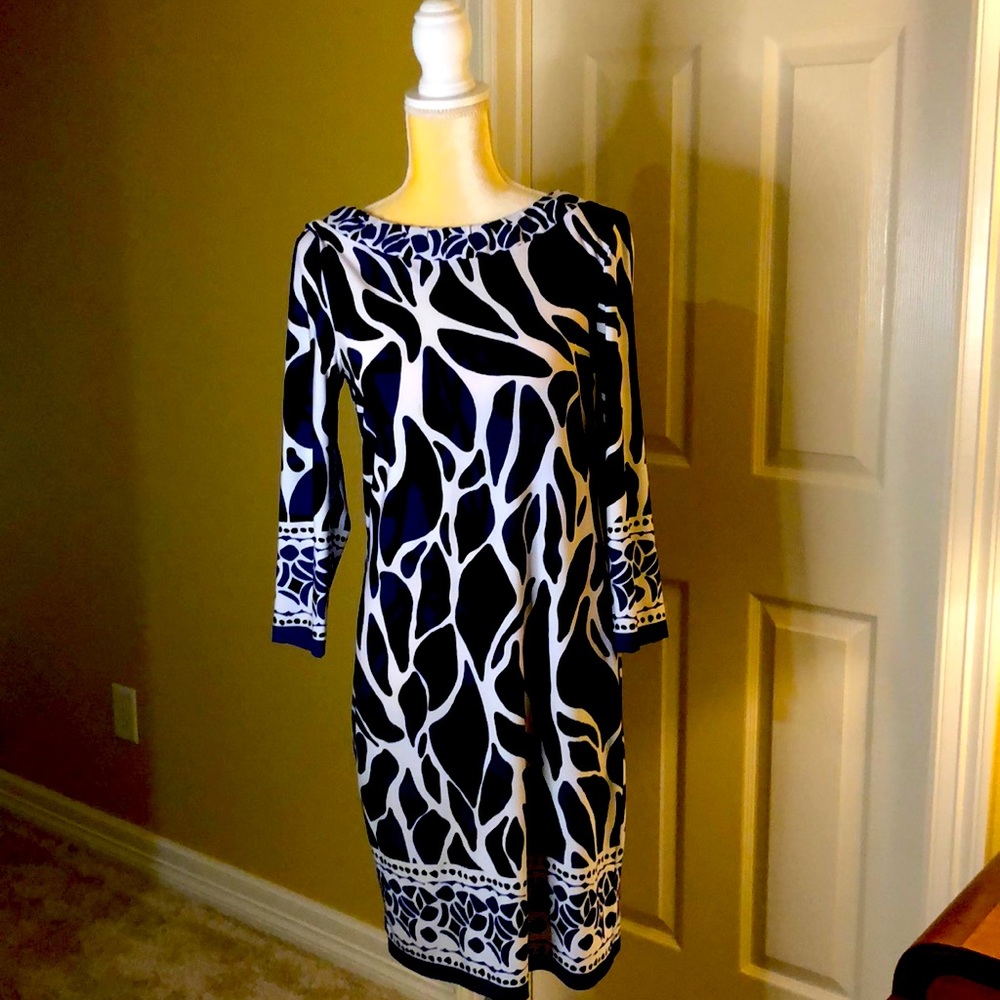 Muse dress by Boston Proper Atm pit to arm pit 17 1/2 in. Length 35 inches.
